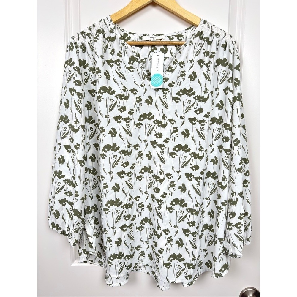 Monday Fun Kinny Split Neck Smocked Shoulder Blouse Off-White Olive 2X NWT